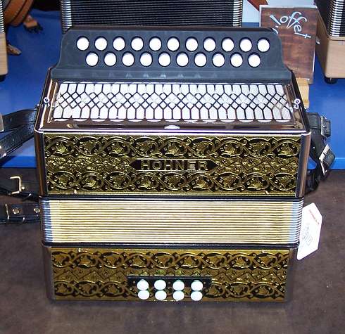 Accordéon diatonique Hohner 2915 Luxe.  Cliquez pour voir notre offre !