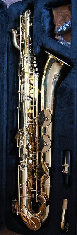 Saxophone baryton en Mi bmol  louer chez ARIV  Caudan prs de Lorient.